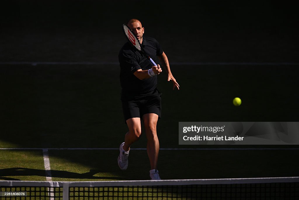 Wimbledon qualifying: Evans advances with four other British players
